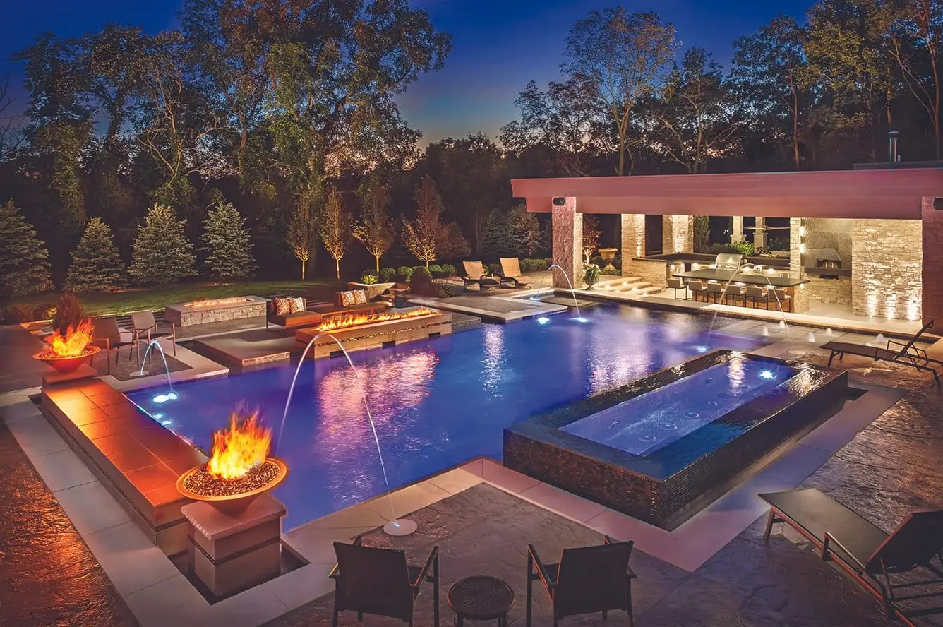 Luxury Pools & Spas